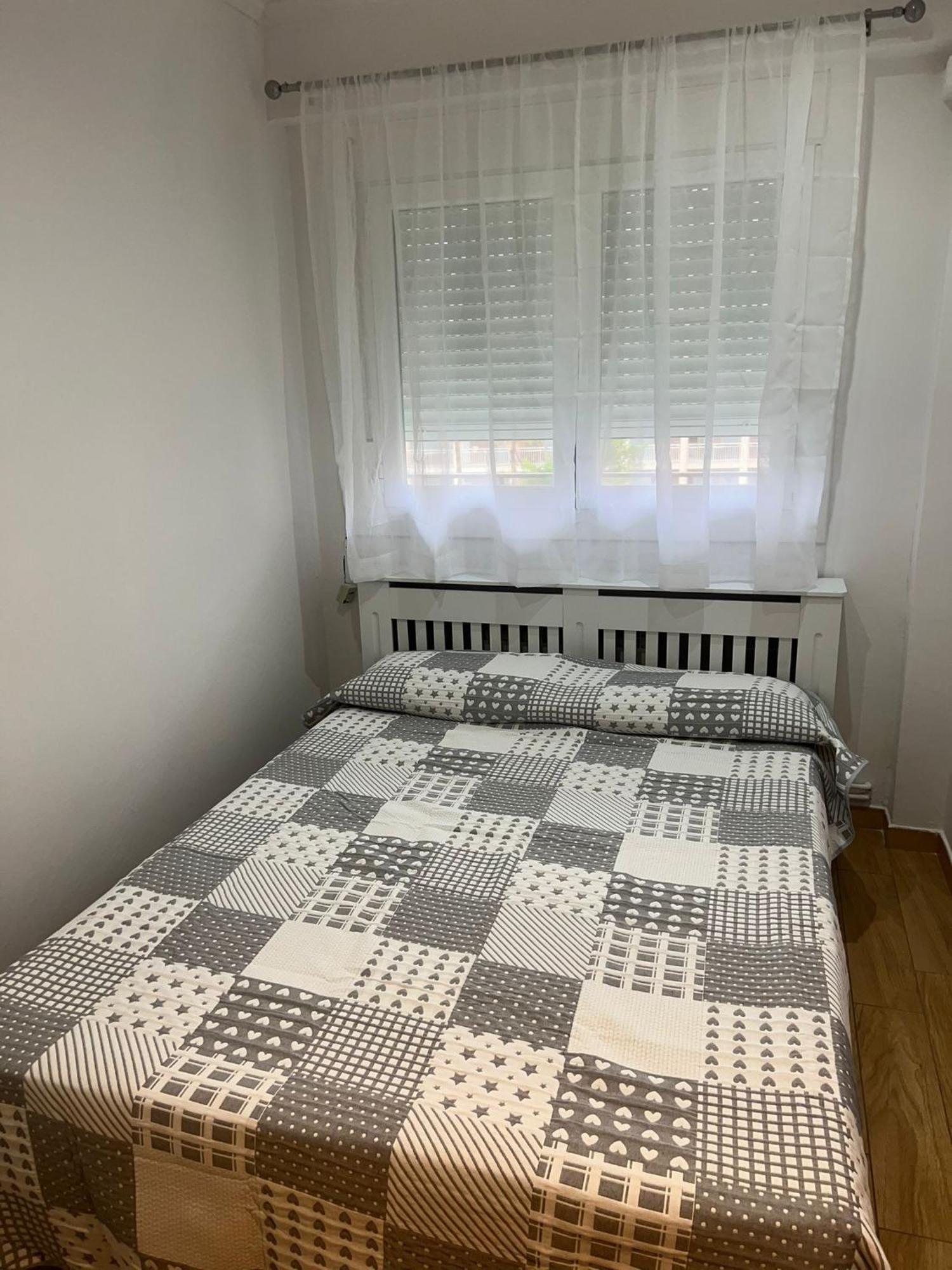 Costa Daurada Apartaments - Aloha 萨洛 外观 照片